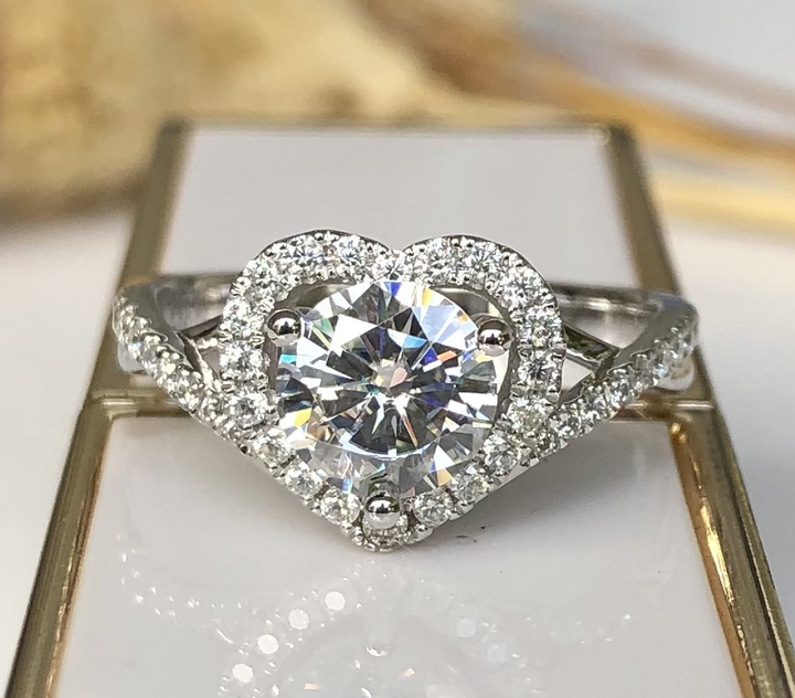 doveggs solid 18k white gold 1 carat EF color halo moissanite ring - DovEggs-Seattle