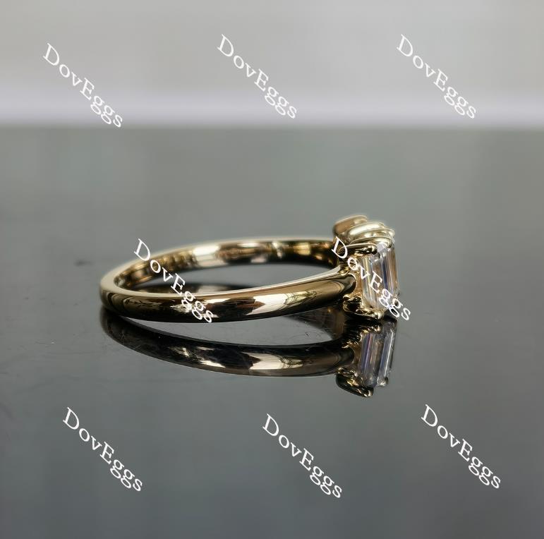 Doveggs four-stone emerald moissanite wedding band/moissanite ring