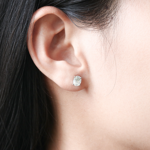 Doveggs solitaire oval moissanite stud earring for women