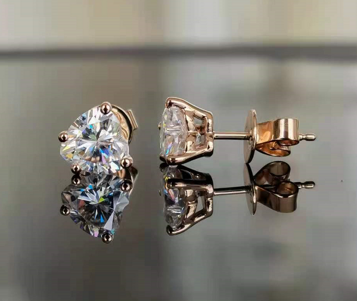 Doveggs heart shape moissanite stud earring for women - DovEggs-Seattle
