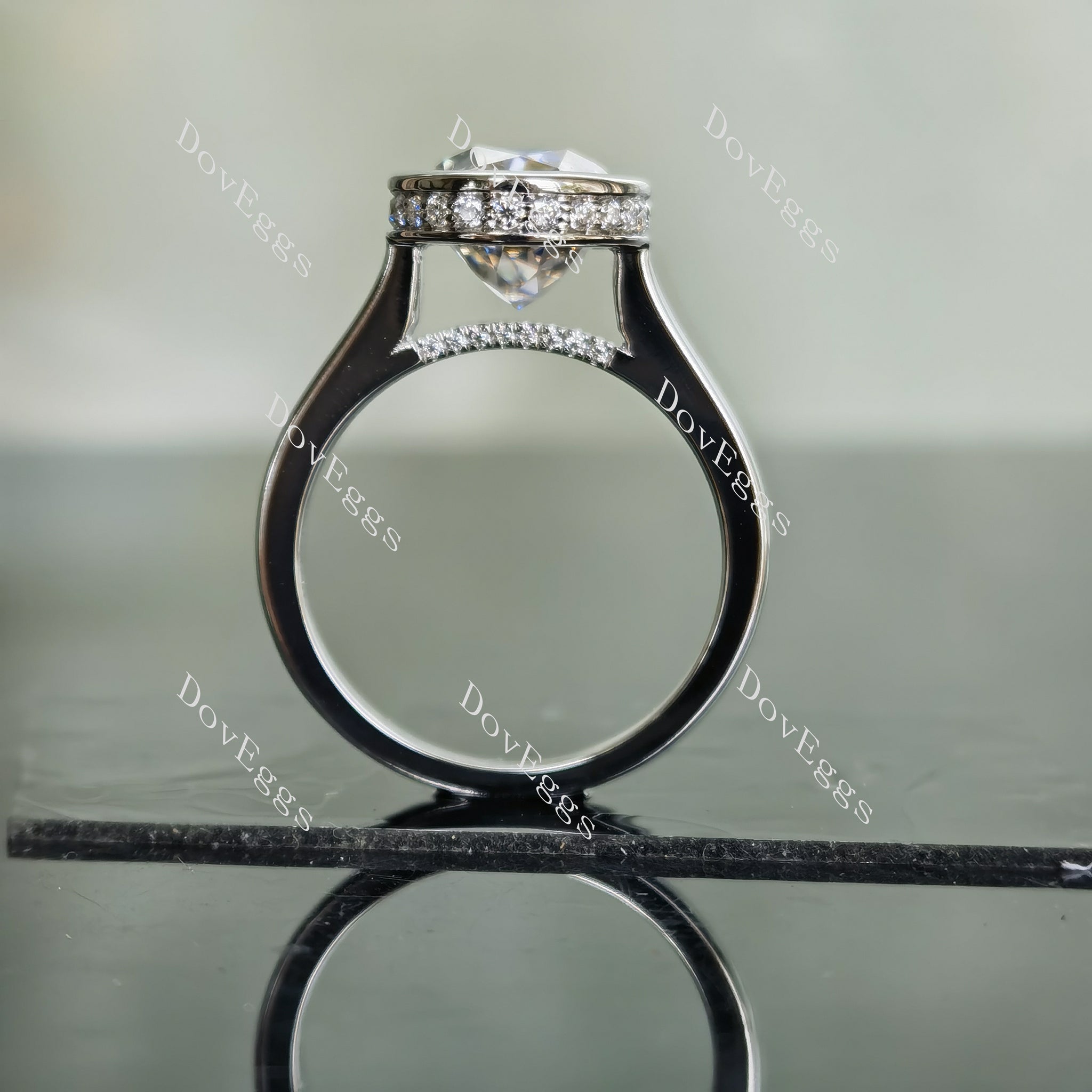 Doveggs oval bezel setting moissanite engagement ring