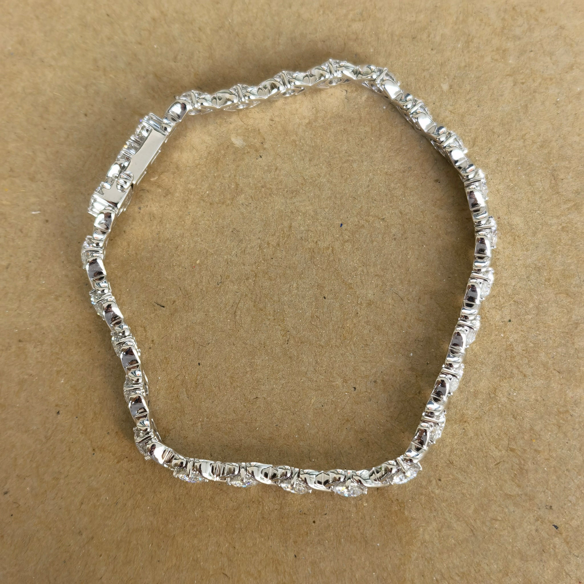 Doveggs 18.4cm length round moissanite/lab grown diamond bracelet