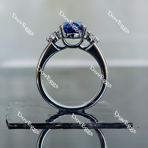 Doveggs oval three-stone blue sapphire colored gem ring