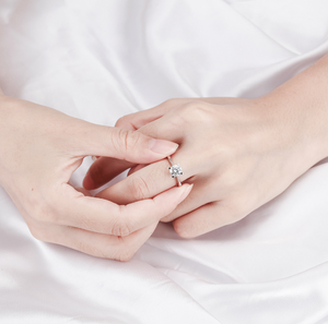 doveggs round solitaire moissanite engagement ring
