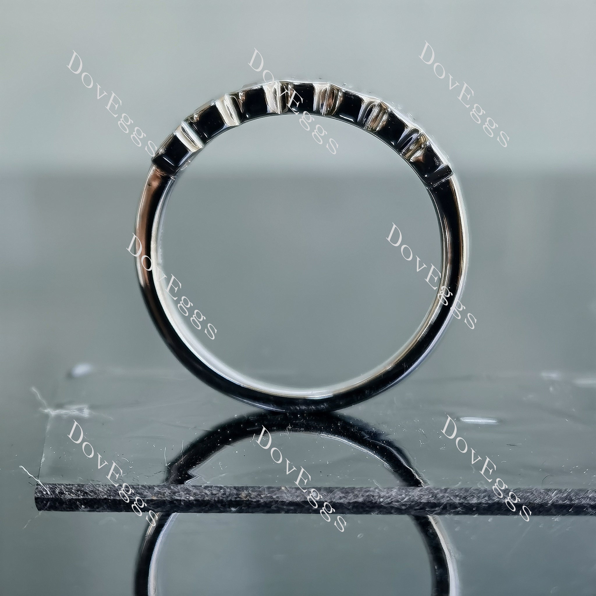 Doveggs emerald seven stones bezel moissanite/Lab grown diamond wedding band-2.5mm band width
