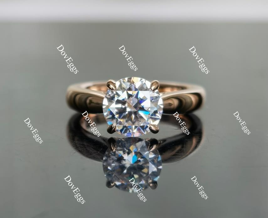 Doveggs round solitaire moissanite engagement ring