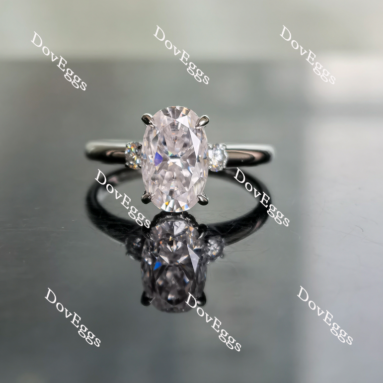 Doveggs three-stone moissanite engagement ring for women