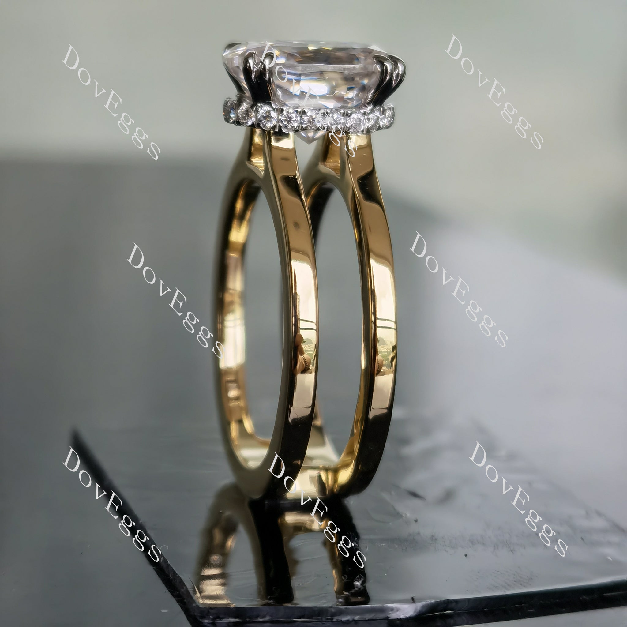 Doveggs elongated oval hidden halo moissanite engagement ring