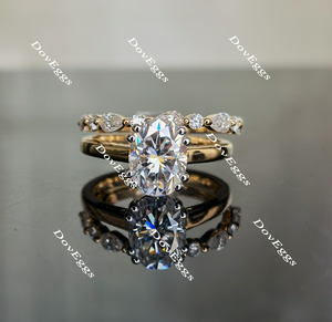 solitaire moissanite engagement ring