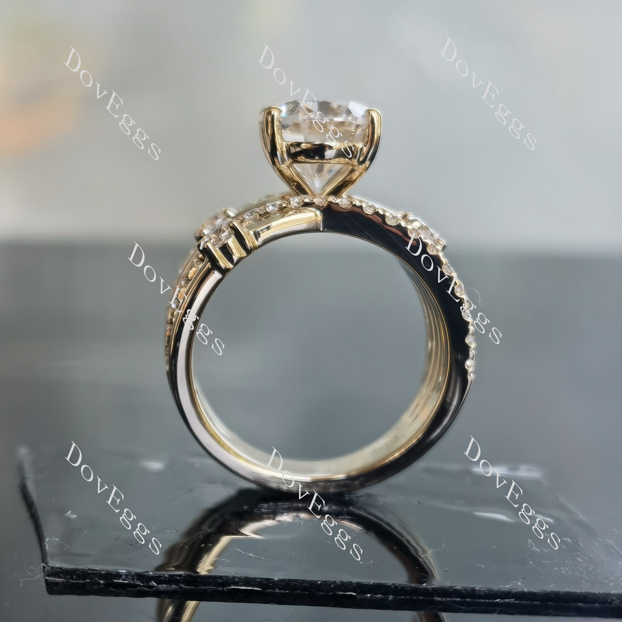 Wellow gold oval moissnaite rings|DovEggs