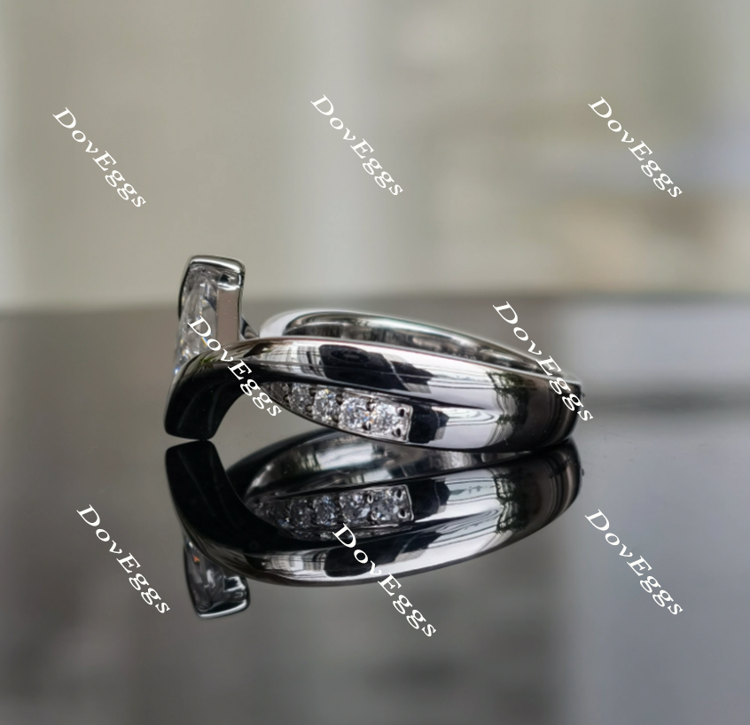 Doveggs princess moissanite engagement ring curved moissanite band