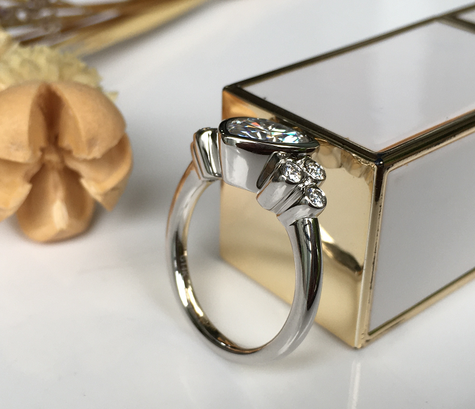 doveggs heart shape side-stone moissanite ring/lab diamond engagement ring