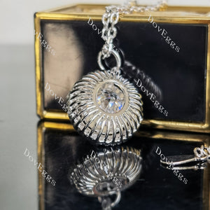 Doveggs oval bezel art moissanite pendant (pendant only)