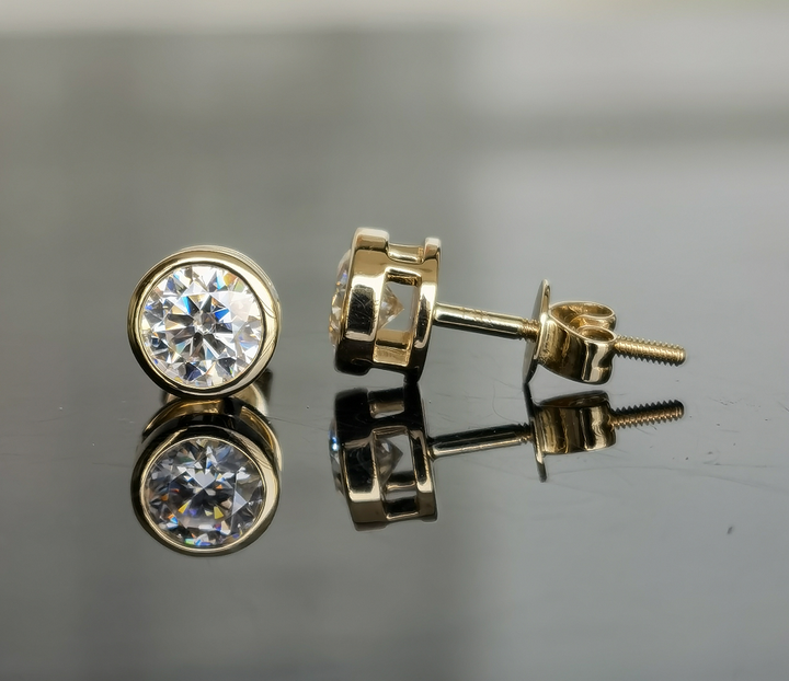 Doveggs round moissanite studs earring for women - DovEggs-Seattle