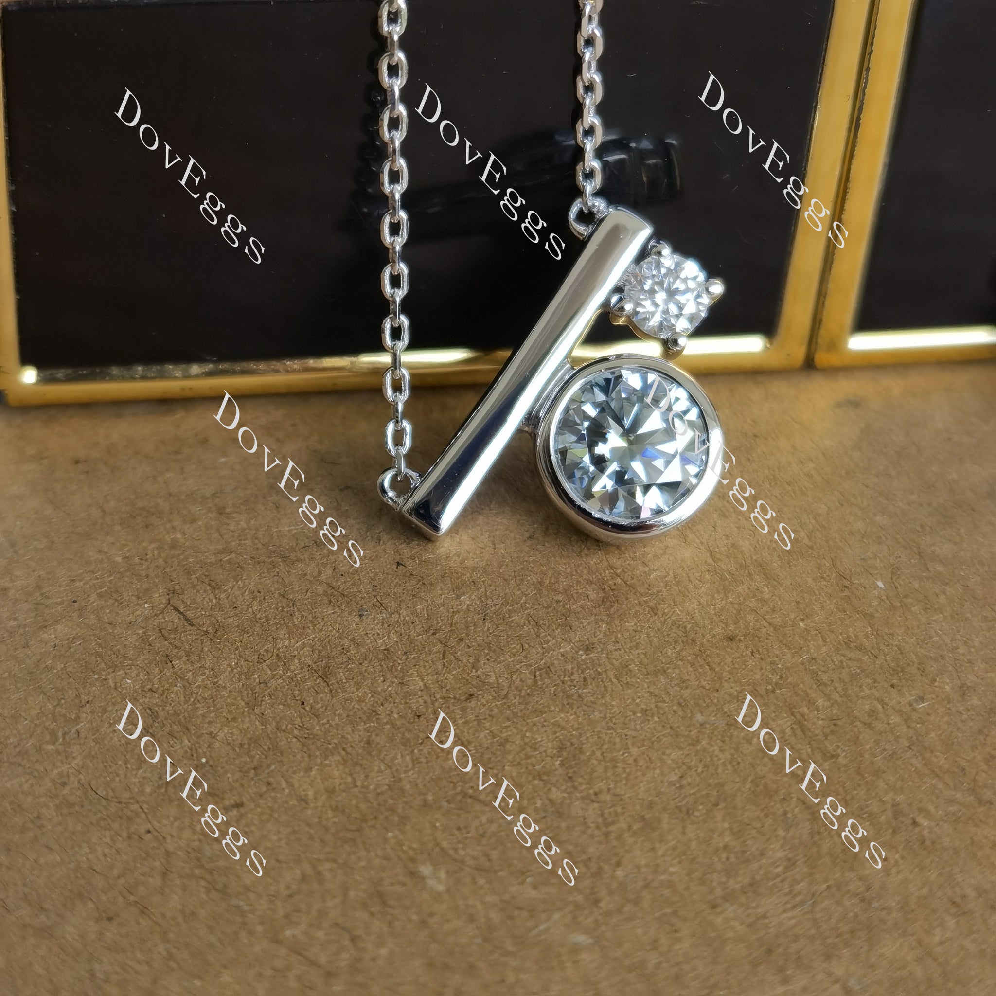 Doveggs 1ct smokey spark grey round & 0.2ct round moissanite pendant with 17"necklace