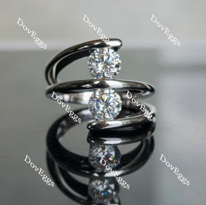 Doveggs 2 pieces of 1ct round center stone moissanite engagement ring