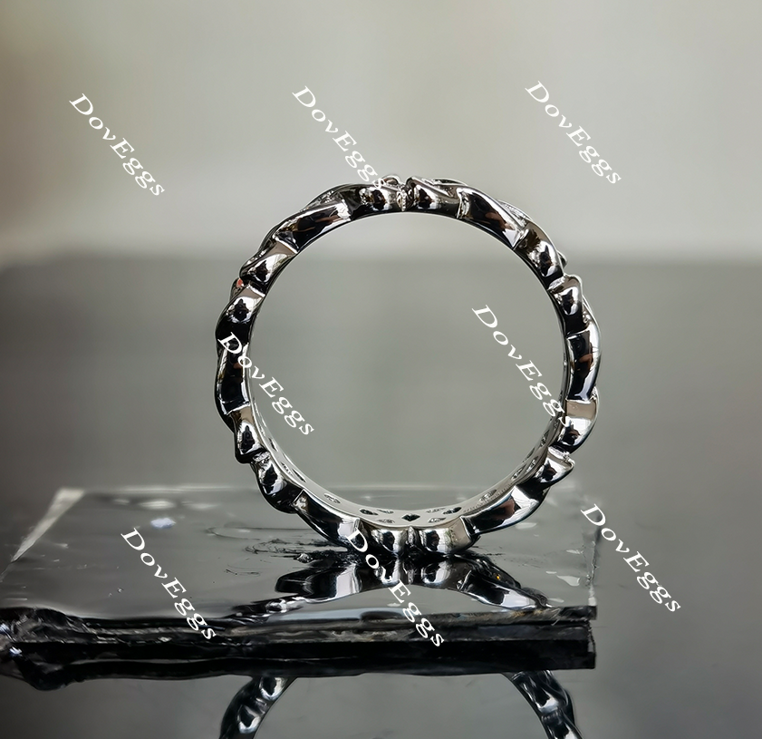 Doveggs round hollow out moissanite/lab grown diamond wedding band-4.7mm band width