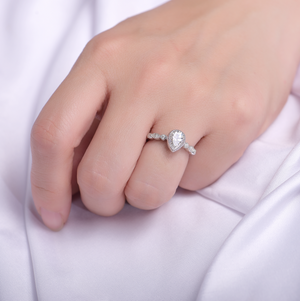 doveggs pear side stone moissanite ring/lab diamond engagement ring