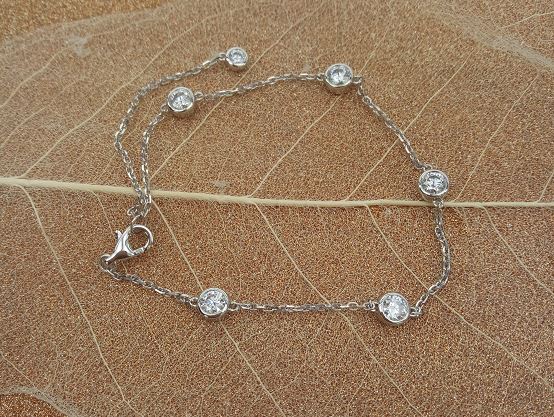 doveggs moissanite bracelet 14k white gold 1.25 carat moissanite bracelet bezel setting DovEggs-Seattle 