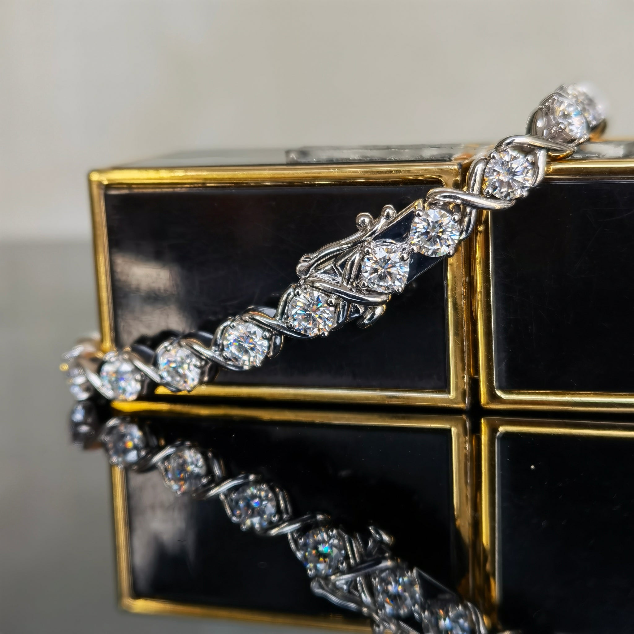 Doveggs 18.4cm length round moissanite/lab grown diamond bracelet