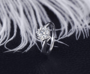 doveggs sterling silver 1 carat g-h-i color heart arrows cut round moissanite ring