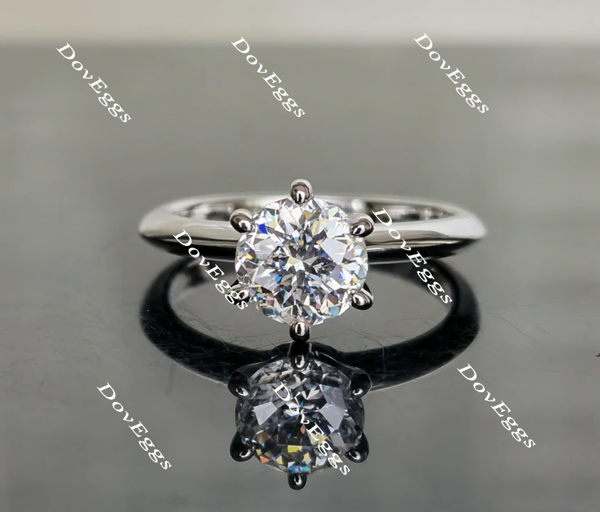 solitare style moissanite ring