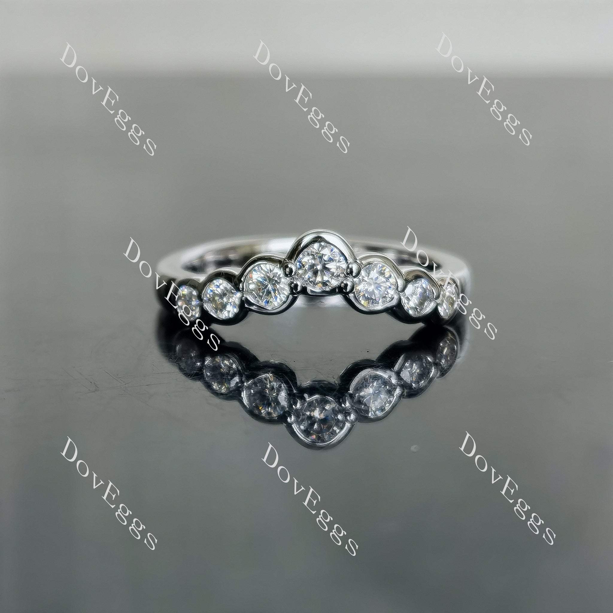 Doveggs round seven stones bezel moissanite/lab grown diamond wedding band-2.3mm band width