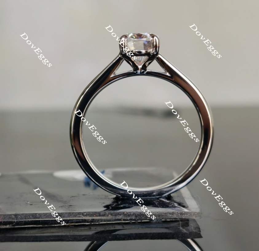 Doveggs solitaire oval moissanite engagement ring